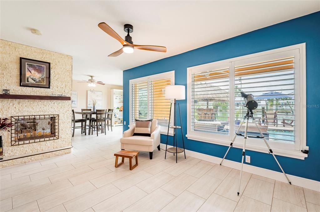 En Venta: $995,000 (3 camas, 2 baños, 2078 Pies cuadrados)
