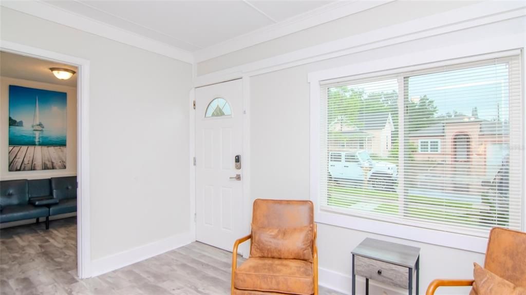 For Sale: $499,000 (4 beds, 2 baths, 1423 Square Feet)
