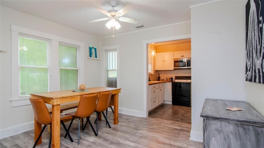 For Sale: $499,000 (4 beds, 2 baths, 1423 Square Feet)