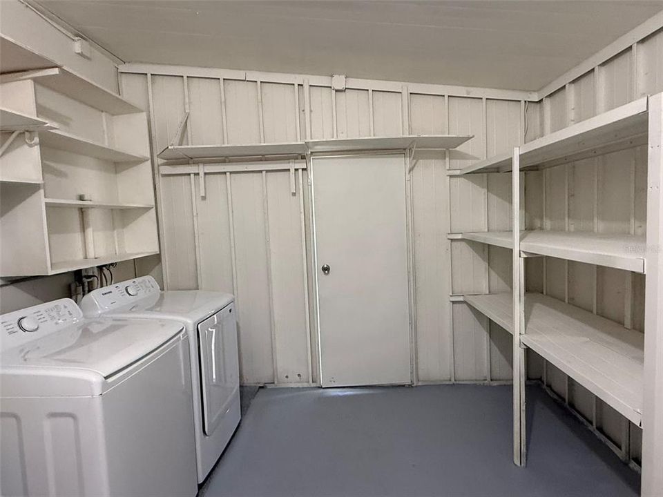 На продажу: $219,900 (2 спален, 2 ванн, 1326 Квадратных фут)