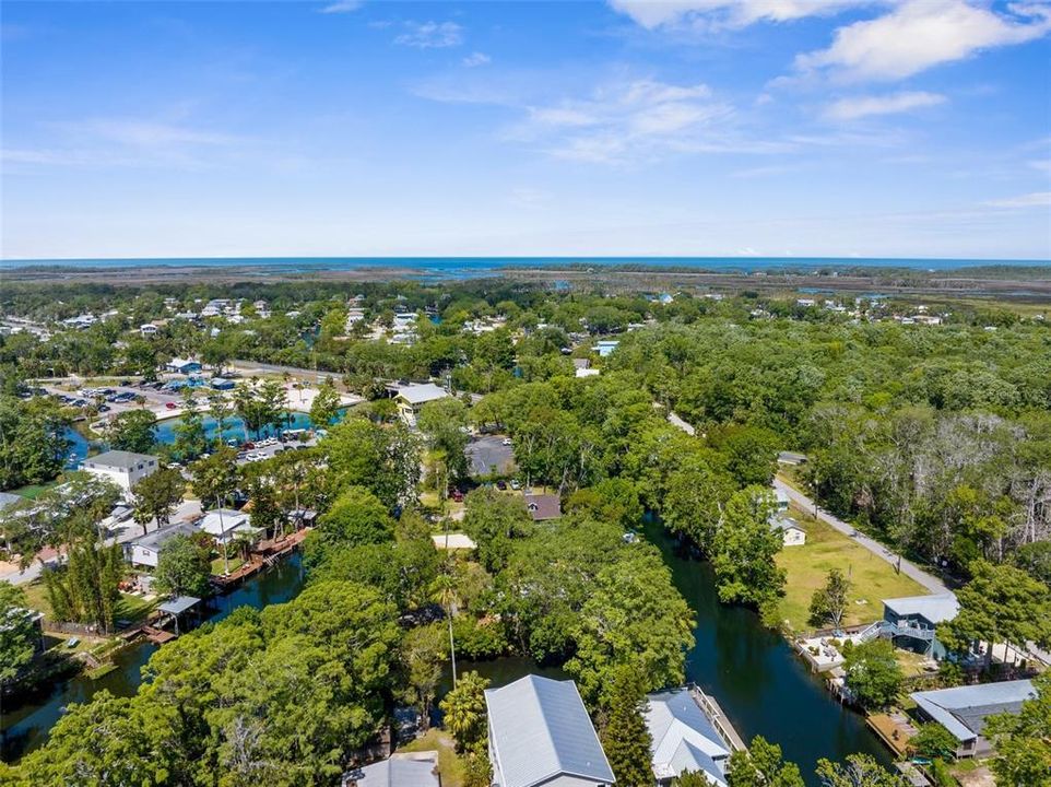 For Sale: $498,900 (2 beds, 2 baths, 912 Square Feet)