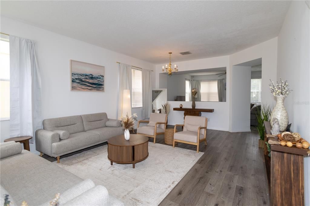 For Sale: $498,000 (4 beds, 3 baths, 2550 Square Feet)