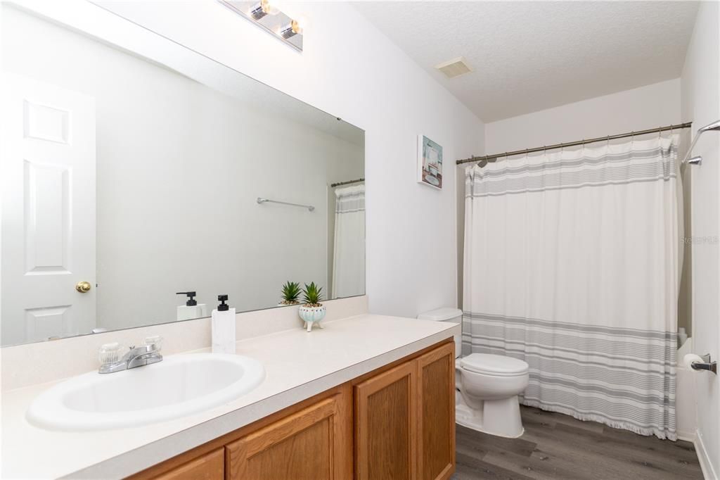 For Sale: $498,000 (4 beds, 3 baths, 2550 Square Feet)