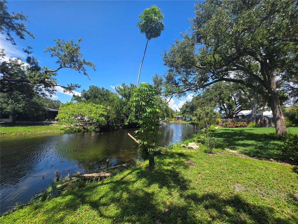 For Sale: $449,900 (3 beds, 2 baths, 1424 Square Feet)