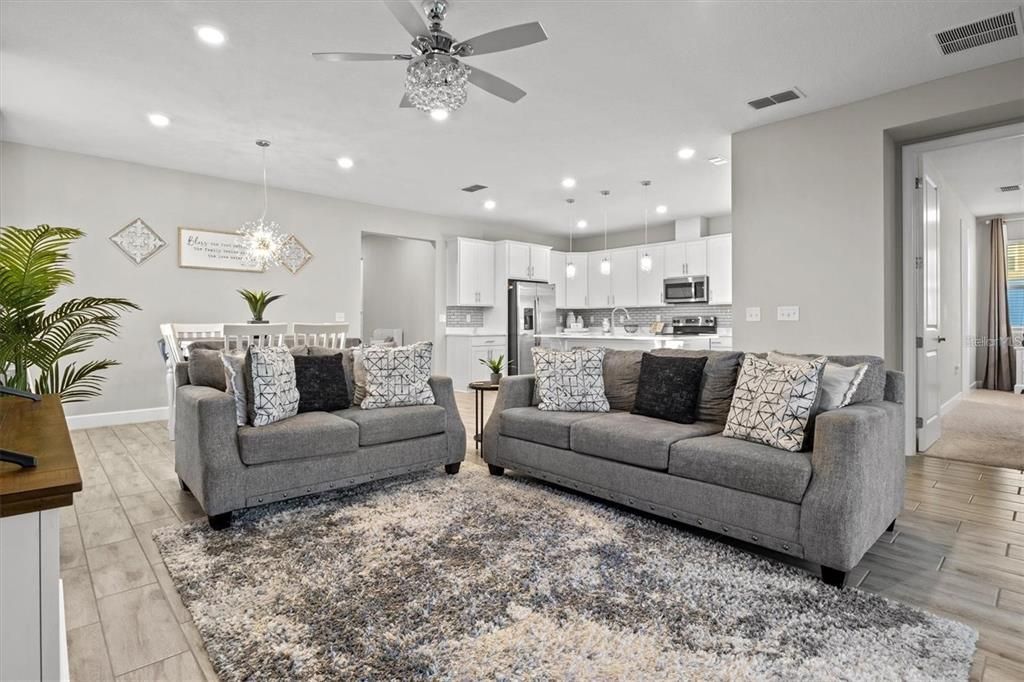 For Rent: $2,250 (4 beds, 3 baths, 2066 Square Feet)