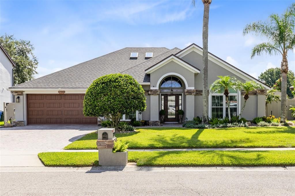 For Sale: $660,000 (4 beds, 2 baths, 2364 Square Feet)