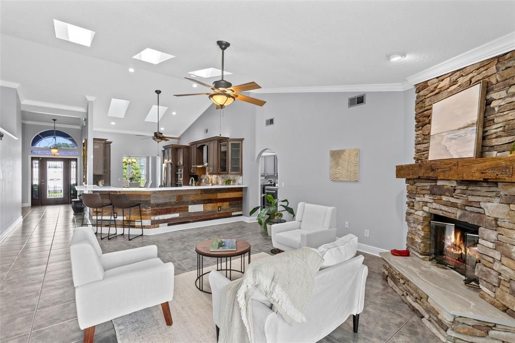 For Sale: $660,000 (4 beds, 2 baths, 2364 Square Feet)
