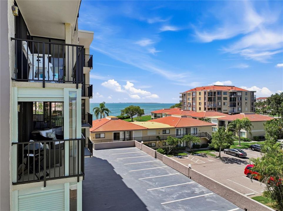 En Venta: $359,000 (2 camas, 2 baños, 1050 Pies cuadrados)