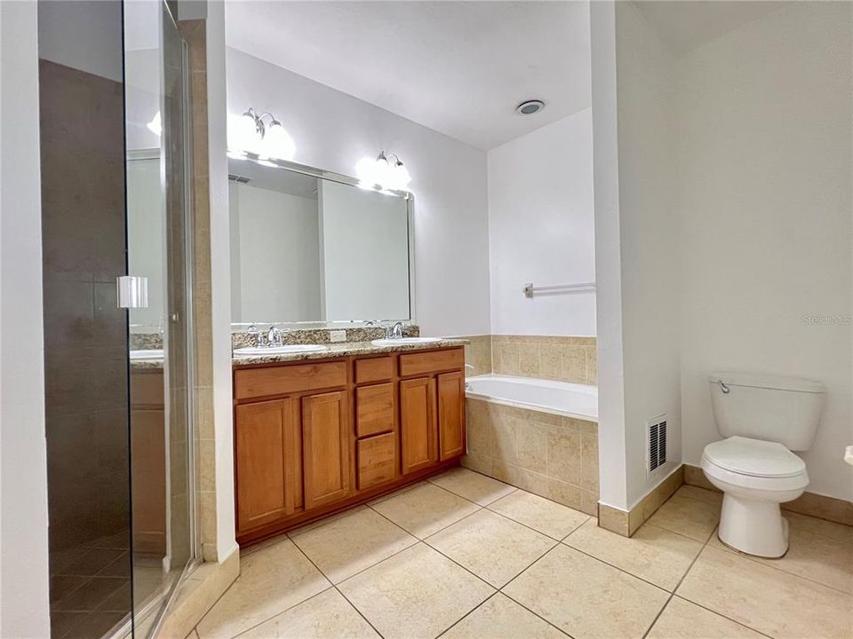 For Rent: $3,000 (4 beds, 3 baths, 2040 Square Feet)