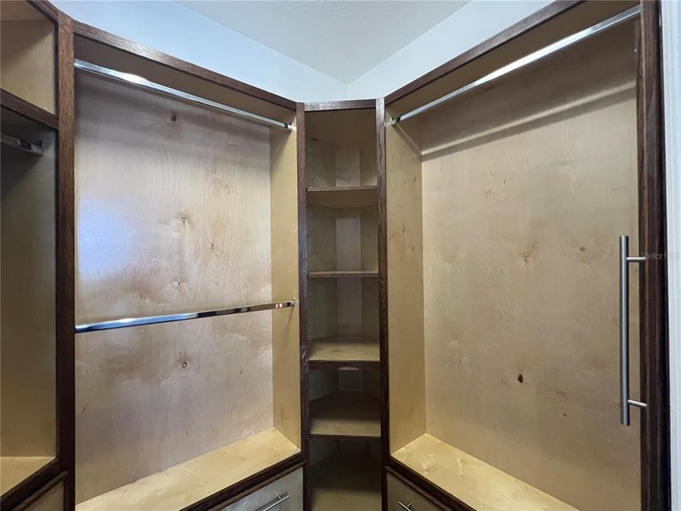For Rent: $3,000 (4 beds, 3 baths, 2040 Square Feet)