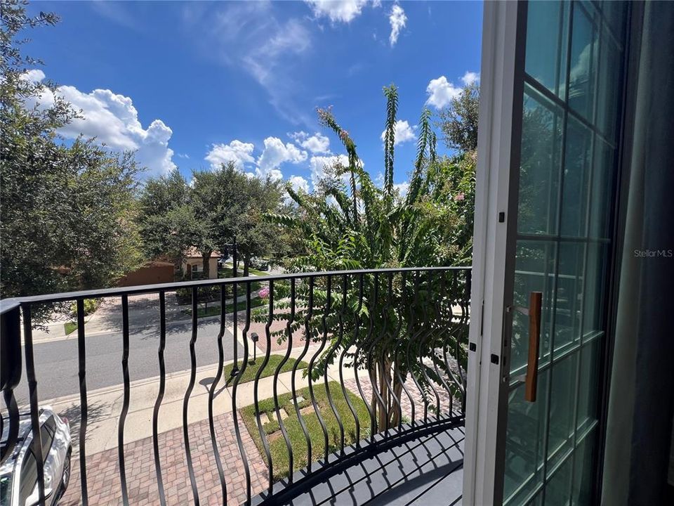 For Rent: $3,000 (4 beds, 3 baths, 2040 Square Feet)