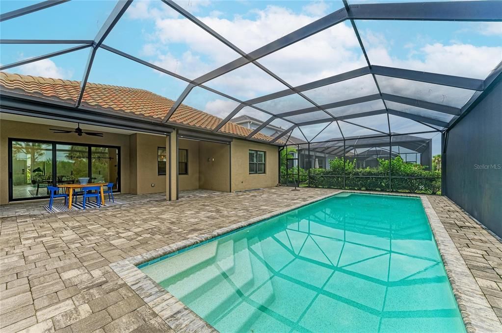 For Sale: $845,000 (3 beds, 2 baths, 2289 Square Feet)