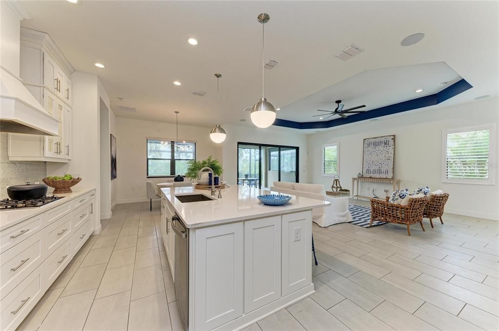 For Sale: $845,000 (3 beds, 2 baths, 2289 Square Feet)