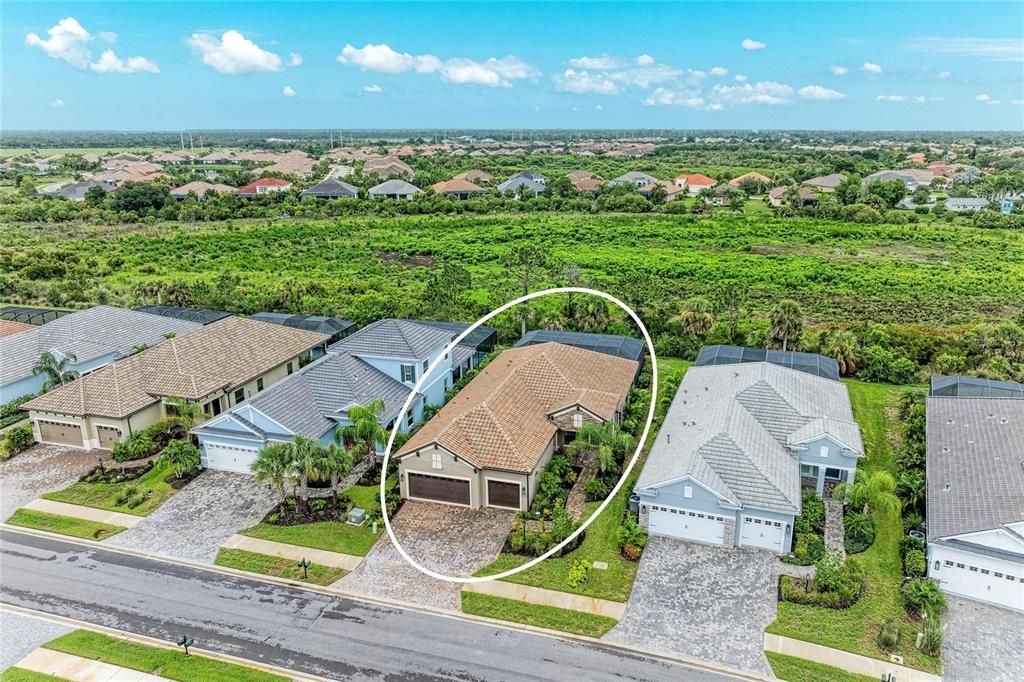 For Sale: $845,000 (3 beds, 2 baths, 2289 Square Feet)