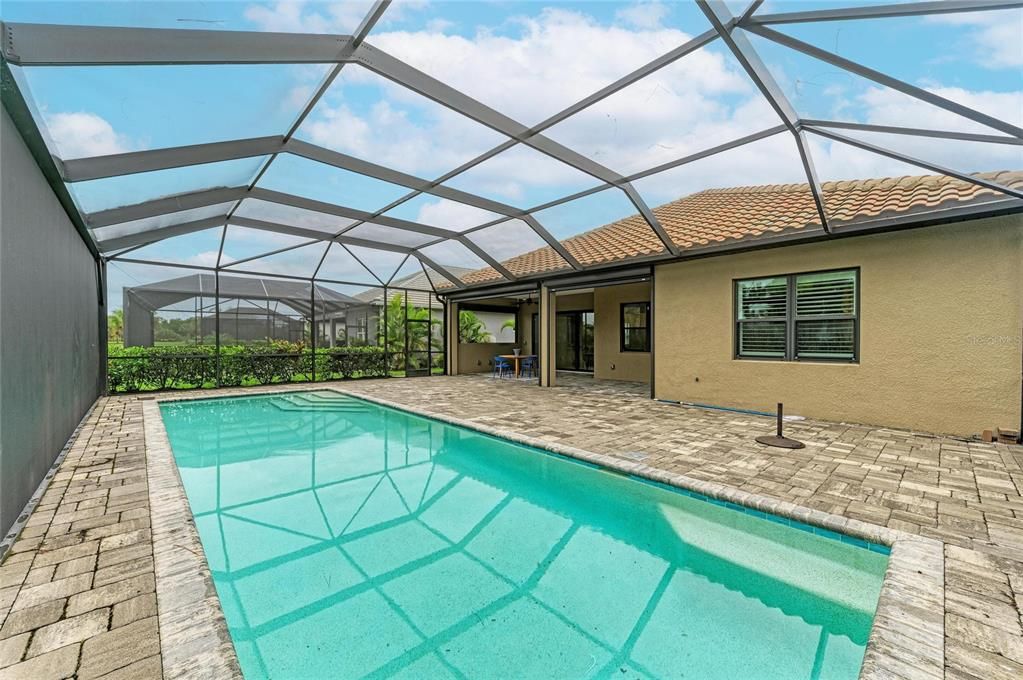 For Sale: $845,000 (3 beds, 2 baths, 2289 Square Feet)