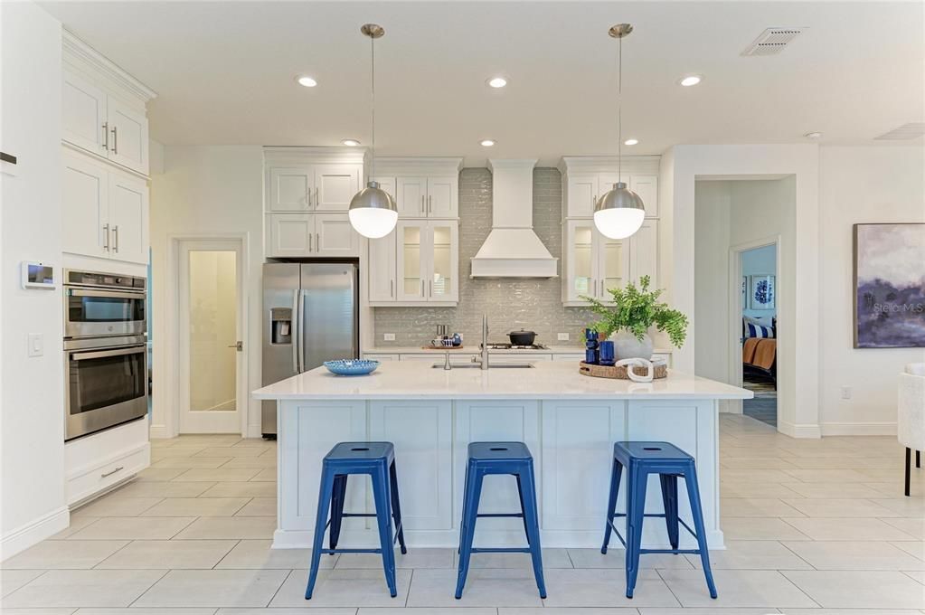 For Sale: $845,000 (3 beds, 2 baths, 2289 Square Feet)