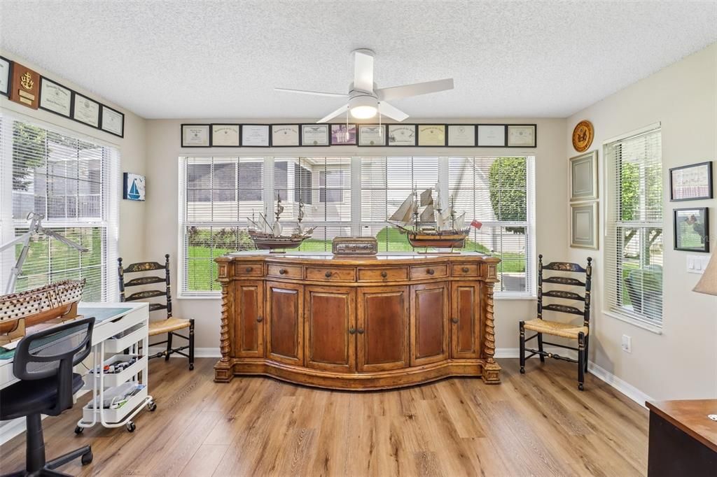 For Sale: $379,000 (3 beds, 2 baths, 1527 Square Feet)