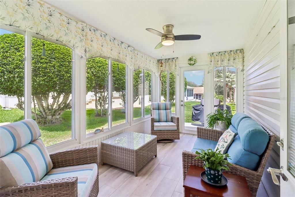 For Sale: $379,000 (3 beds, 2 baths, 1527 Square Feet)