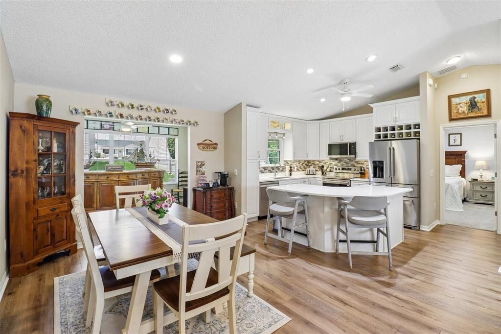 For Sale: $379,000 (3 beds, 2 baths, 1527 Square Feet)