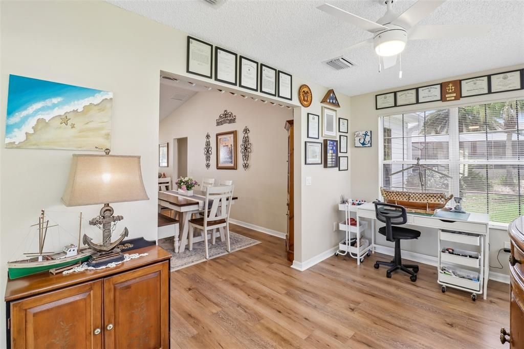 For Sale: $379,000 (3 beds, 2 baths, 1527 Square Feet)
