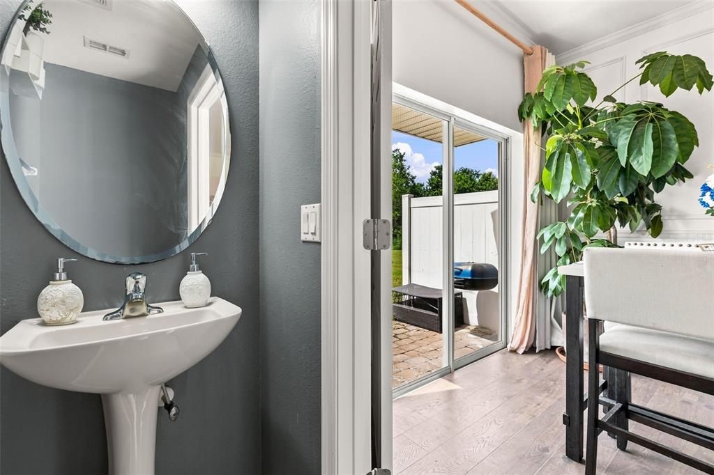 For Sale: $374,999 (4 beds, 2 baths, 1730 Square Feet)