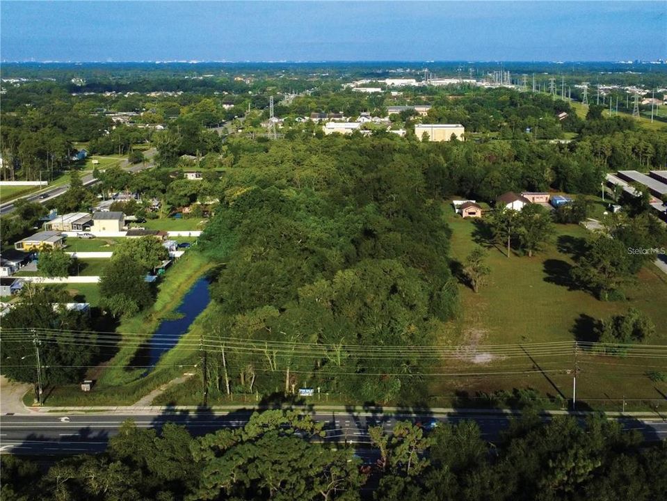 待售: $1,450,000 (3.05 acres)