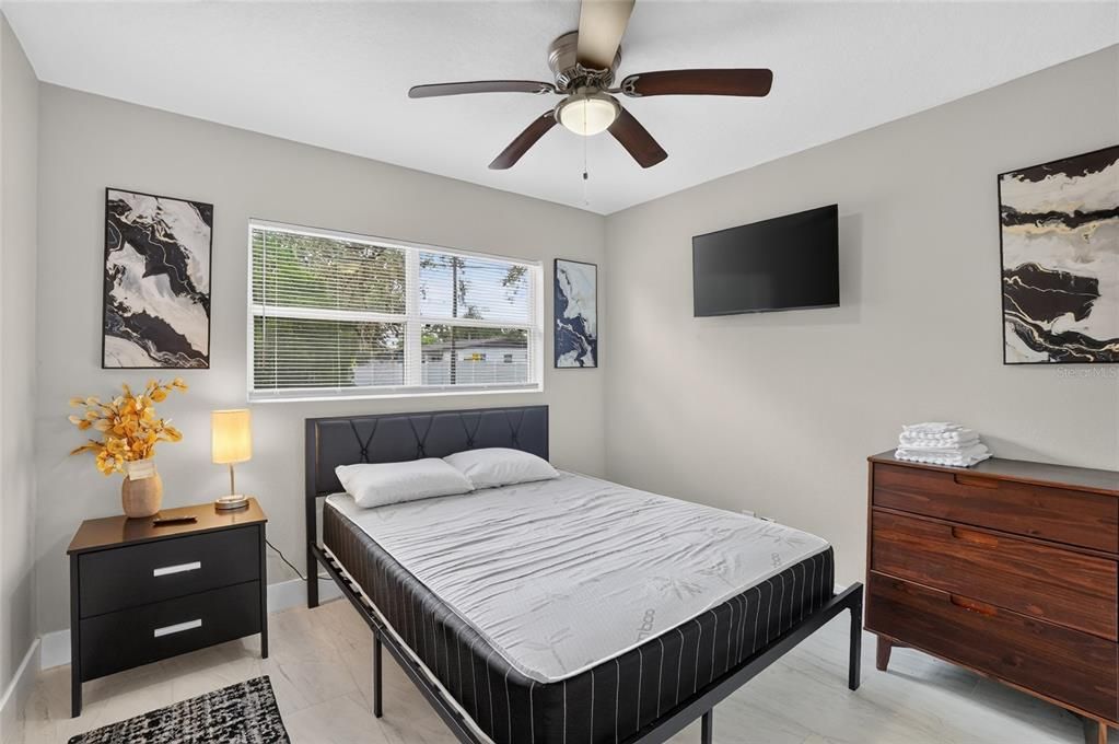 For Sale: $399,999 (3 beds, 2 baths, 1610 Square Feet)