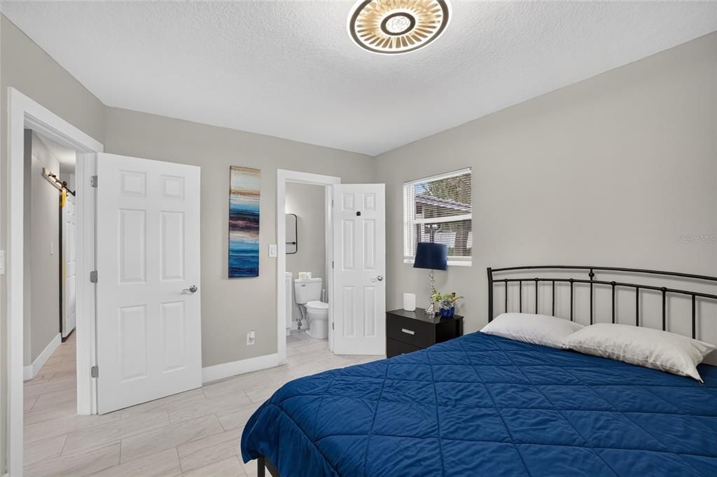 For Sale: $399,999 (3 beds, 2 baths, 1610 Square Feet)