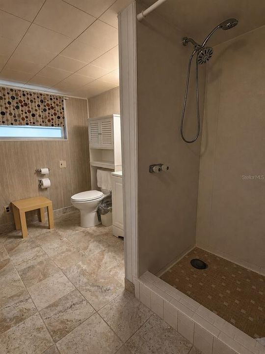 На продажу: $120,000 (2 спален, 2 ванн, 1104 Квадратных фут)