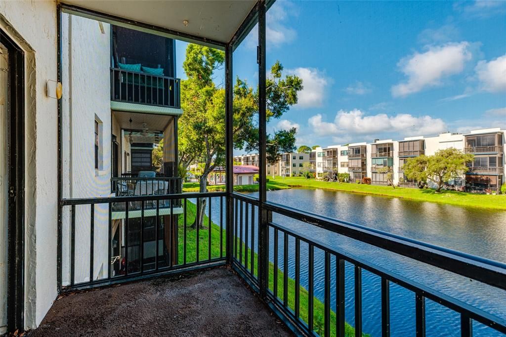 For Sale: $89,900 (1 beds, 1 baths, 840 Square Feet)