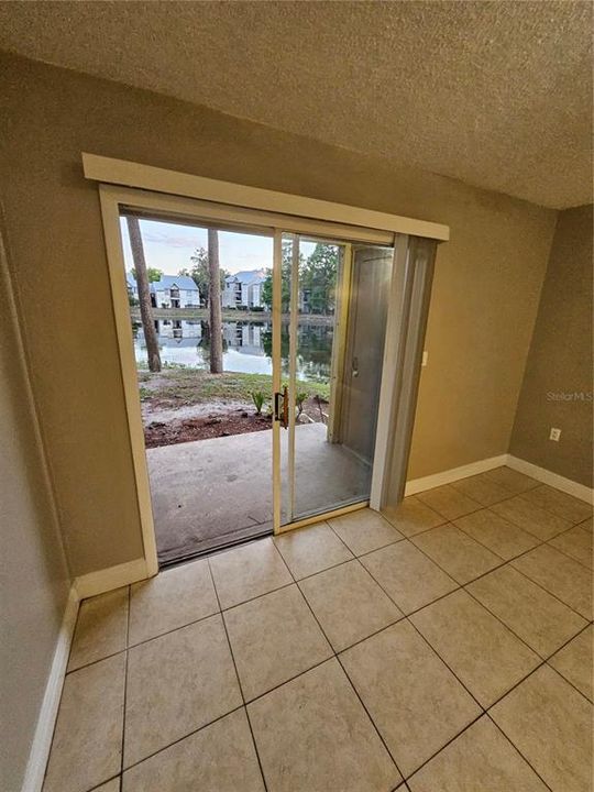 For Rent: $1,100 (1 beds, 1 baths, 660 Square Feet)