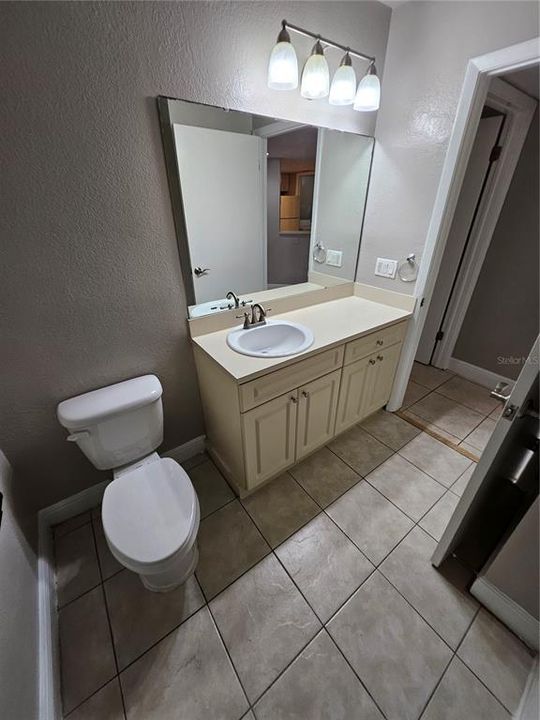 For Rent: $1,100 (1 beds, 1 baths, 660 Square Feet)