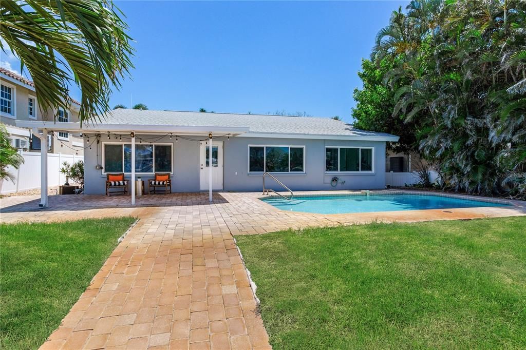 En Venta: $1,495,000 (3 camas, 2 baños, 1680 Pies cuadrados)
