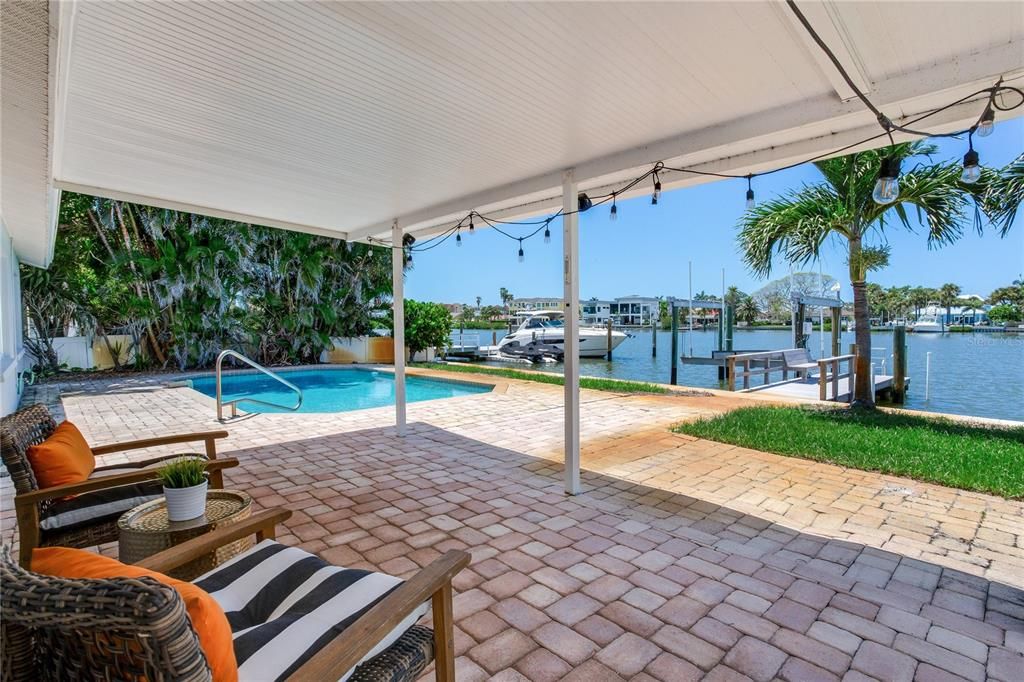 En Venta: $1,495,000 (3 camas, 2 baños, 1680 Pies cuadrados)