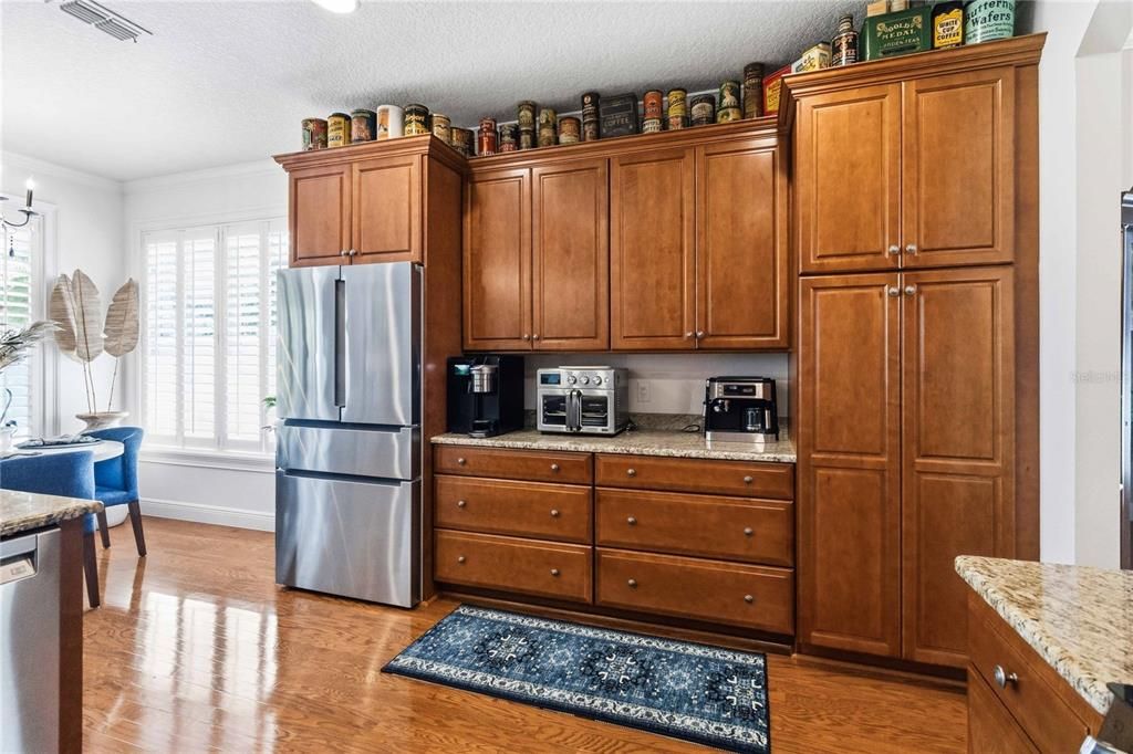 For Sale: $869,900 (4 beds, 3 baths, 2569 Square Feet)
