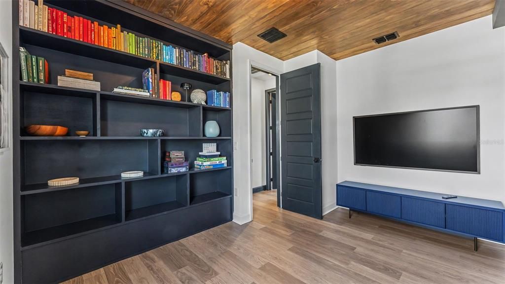 En Venta: $425,000 (4 camas, 3 baños, 2396 Pies cuadrados)