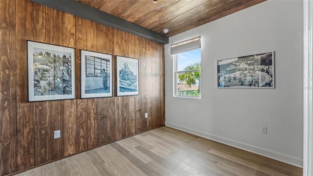 En Venta: $425,000 (4 camas, 3 baños, 2396 Pies cuadrados)