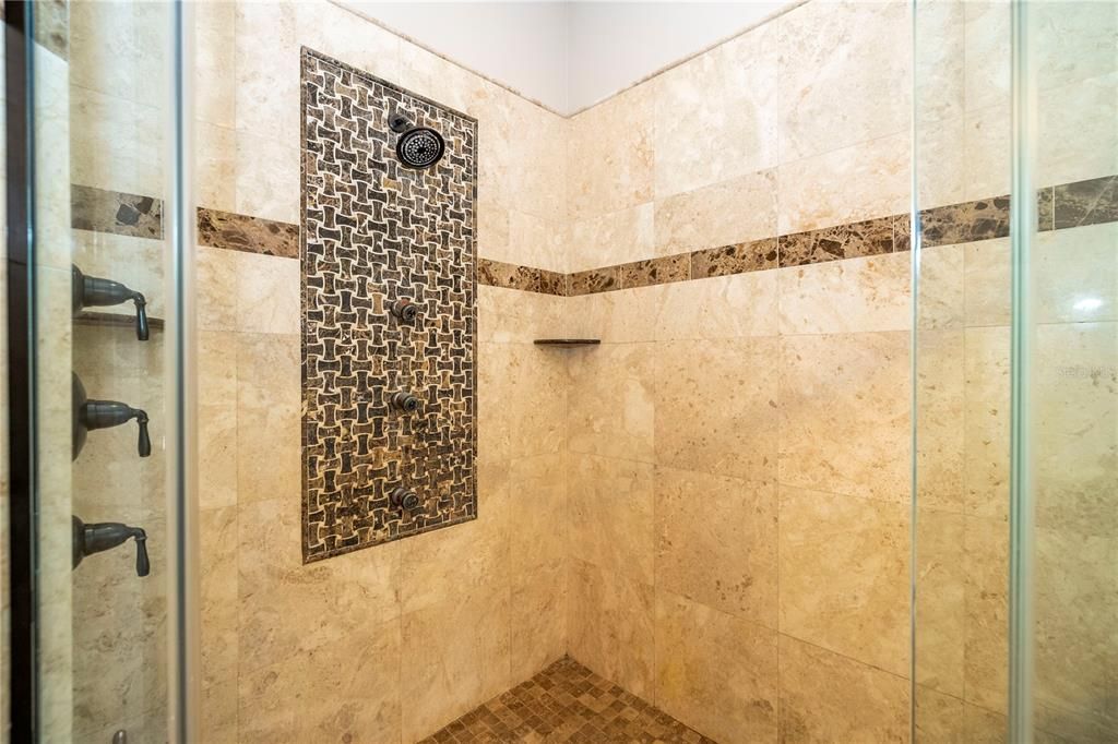 For Sale: $1,220,000 (5 beds, 4 baths, 3603 Square Feet)
