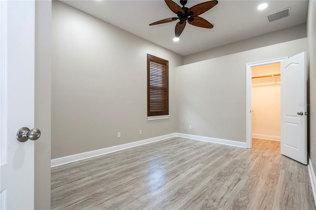 For Sale: $1,220,000 (5 beds, 4 baths, 3603 Square Feet)