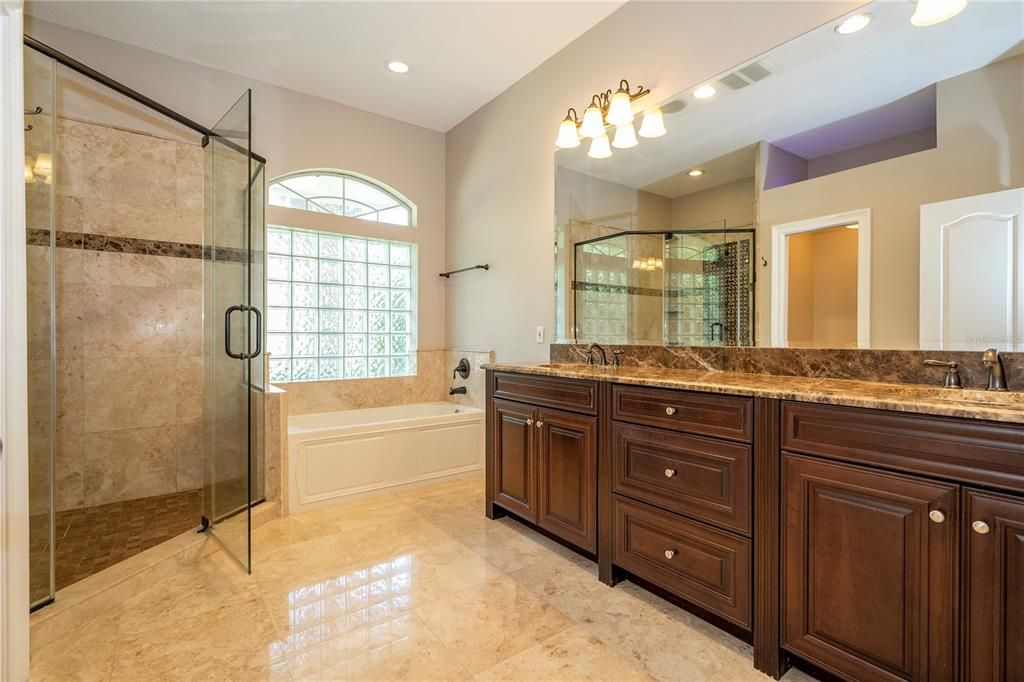 For Sale: $1,220,000 (5 beds, 4 baths, 3603 Square Feet)