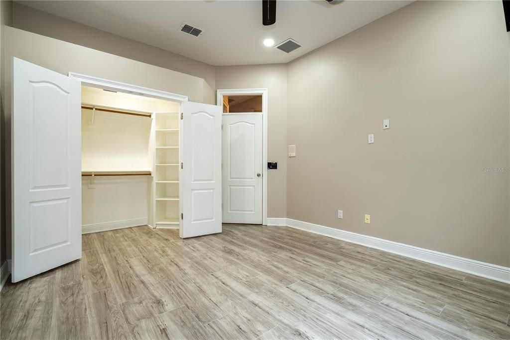 For Sale: $1,220,000 (5 beds, 4 baths, 3603 Square Feet)