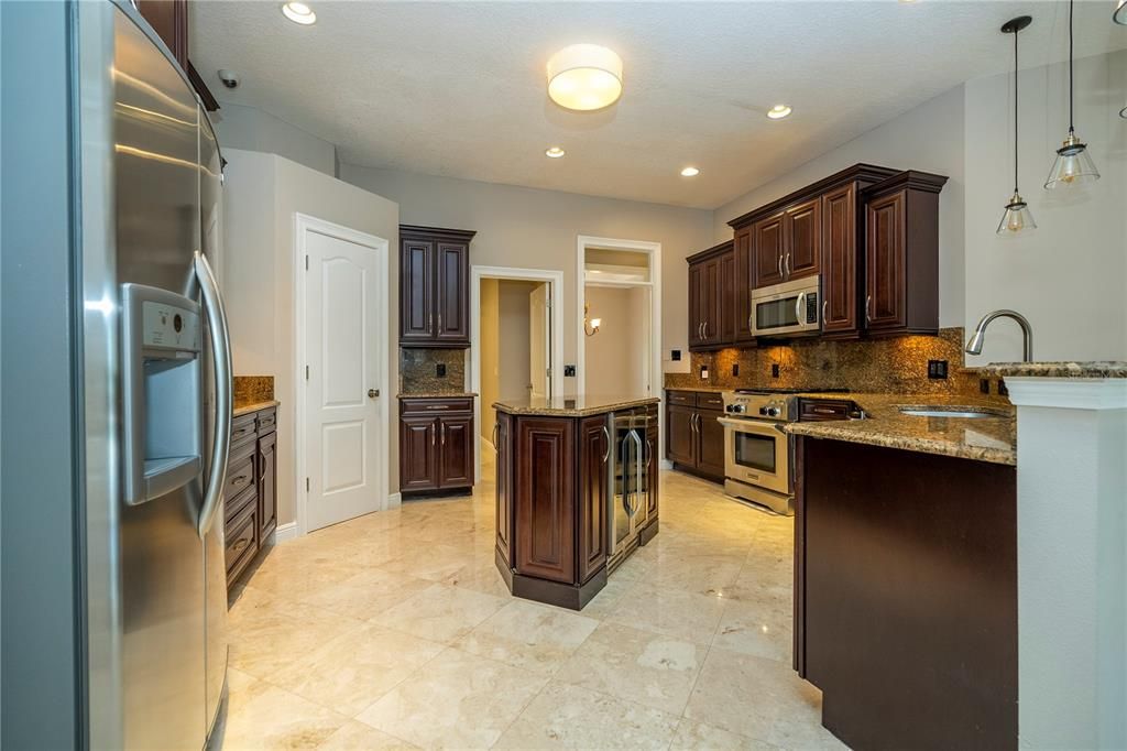 For Sale: $1,220,000 (5 beds, 4 baths, 3603 Square Feet)