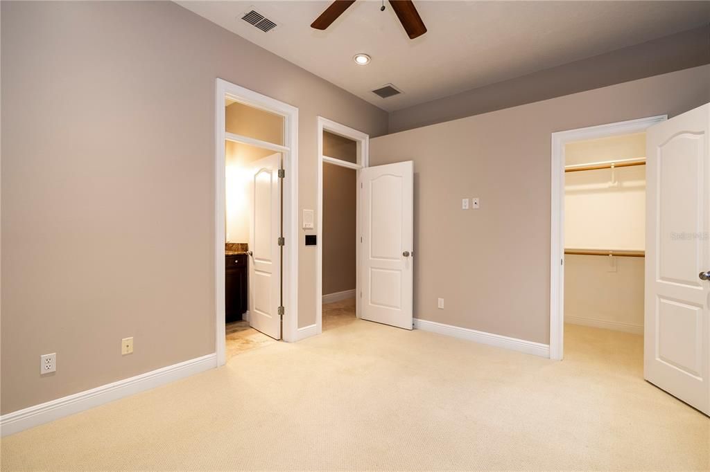 For Sale: $1,220,000 (5 beds, 4 baths, 3603 Square Feet)