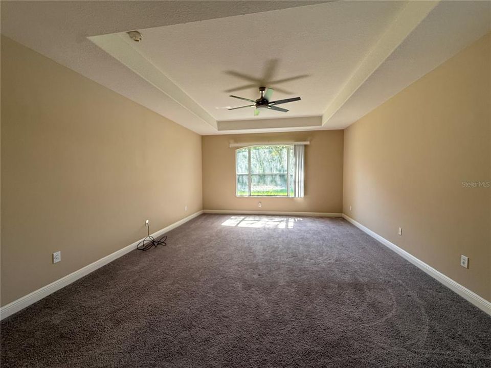 For Rent: $3,150 (5 beds, 3 baths, 3530 Square Feet)