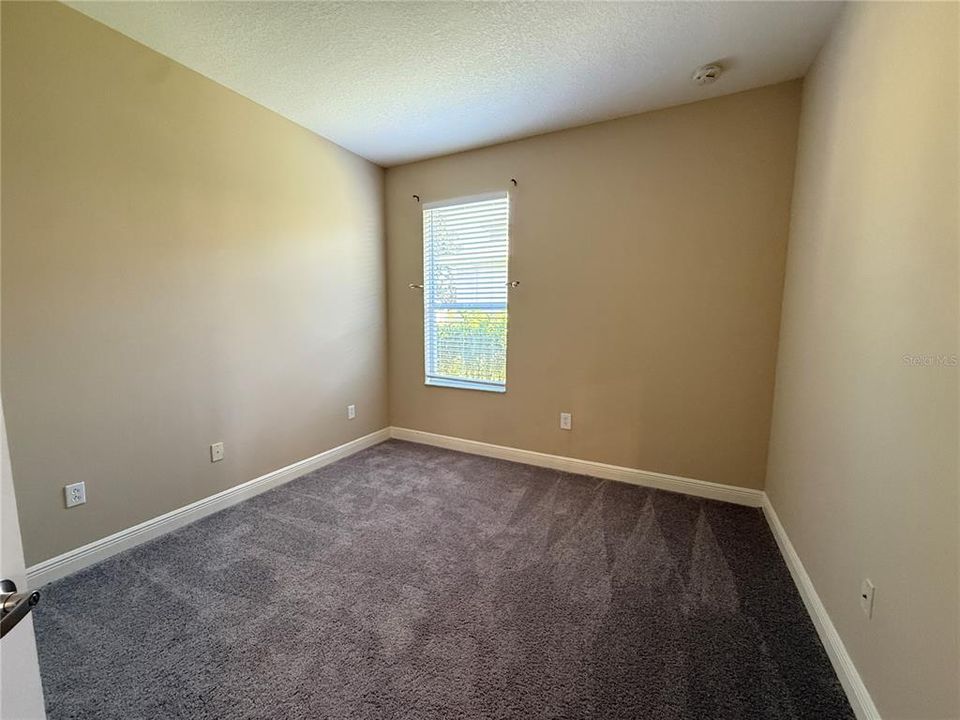 For Rent: $3,150 (5 beds, 3 baths, 3530 Square Feet)