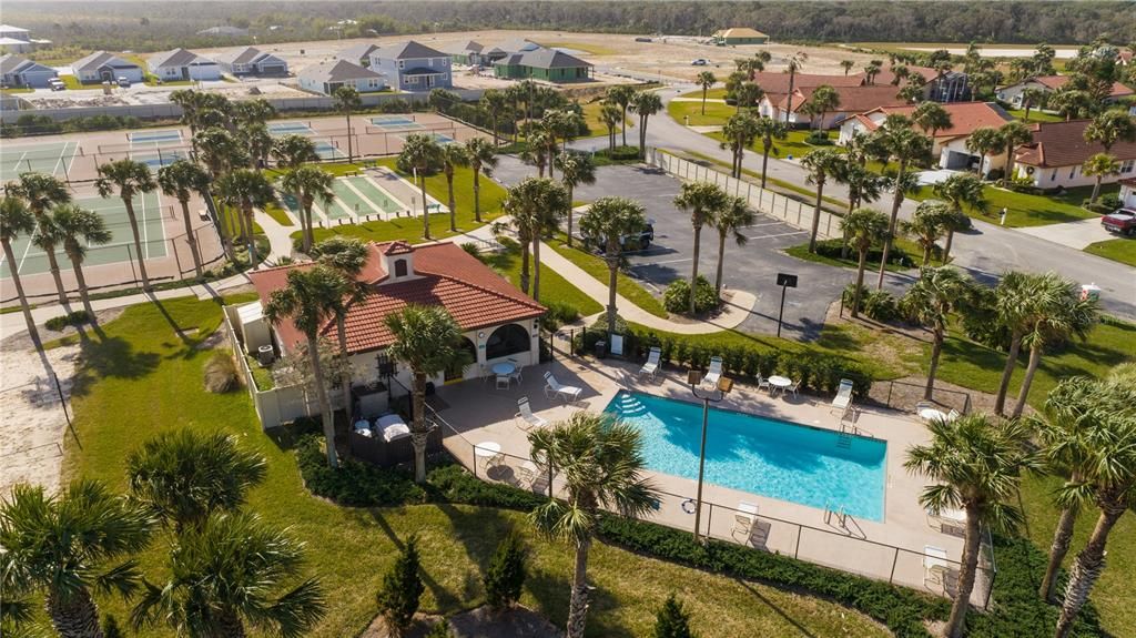 На продажу: $649,000 (2 спален, 2 ванн, 1633 Квадратных фут)