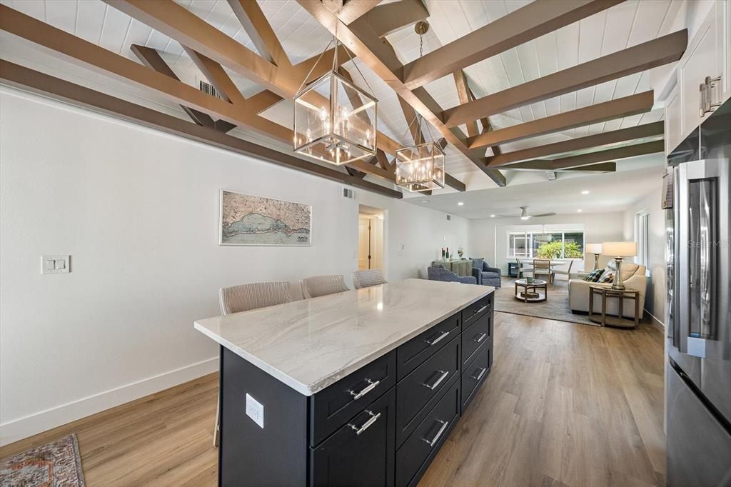 For Sale: $450,000 (2 beds, 2 baths, 1327 Square Feet)