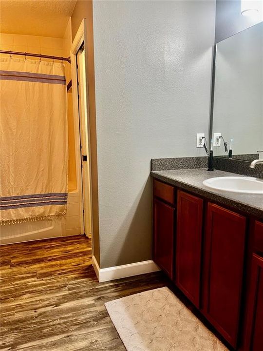 For Sale: $319,000 (2 beds, 2 baths, 1188 Square Feet)