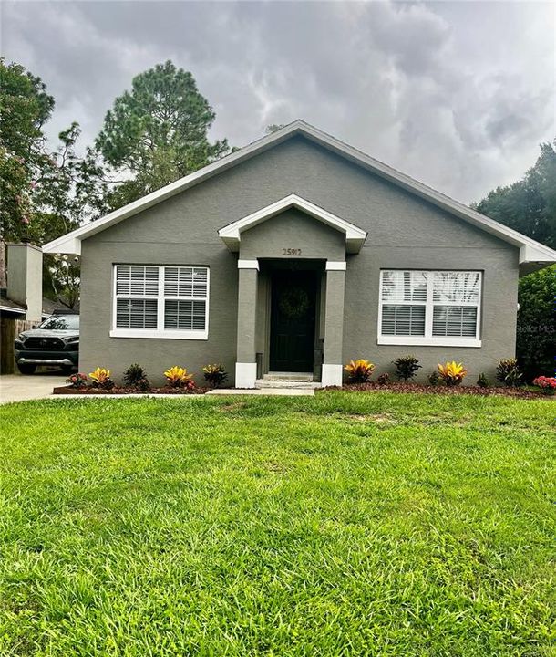 For Sale: $319,000 (2 beds, 2 baths, 1188 Square Feet)