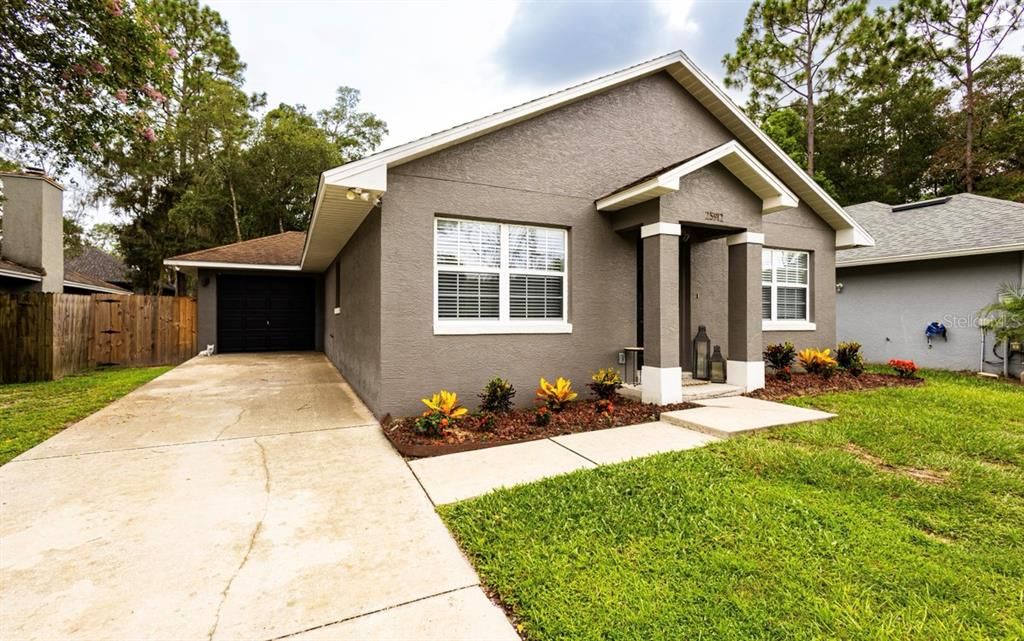 For Sale: $319,000 (2 beds, 2 baths, 1188 Square Feet)